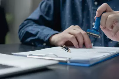 Jak zwiększyć konkurencyjność firmy dzięki certyfikacji ISO? Kluczowa rola kompetencji zespołu